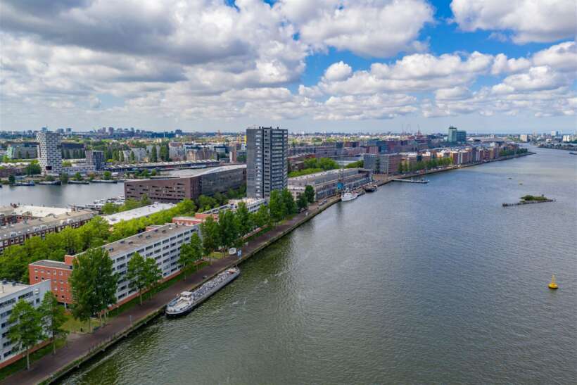 Bird's view of KNSM-Eiland Amsterdam with DAILY BREAD office building