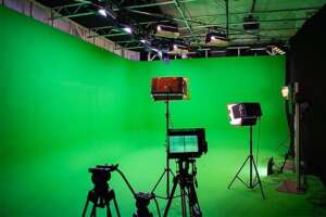 Basis Equipment for mobile Livestream Studio - Light . Camera . Greenscreen